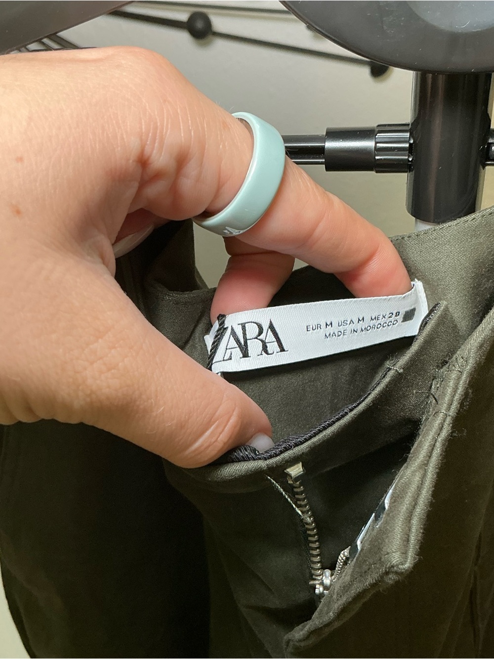 Zara Olive Green High Waisted Utility Cargo Pants Size M NWT - Picture 5 of 6